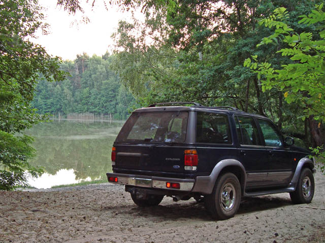 c05ford_v6_03.jpg